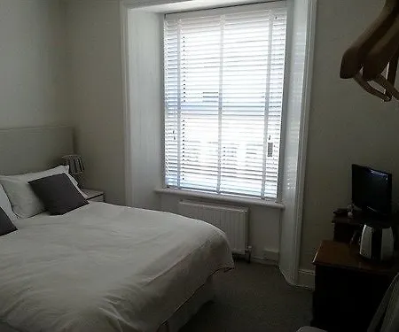 Cliff House Bed & Breakfast